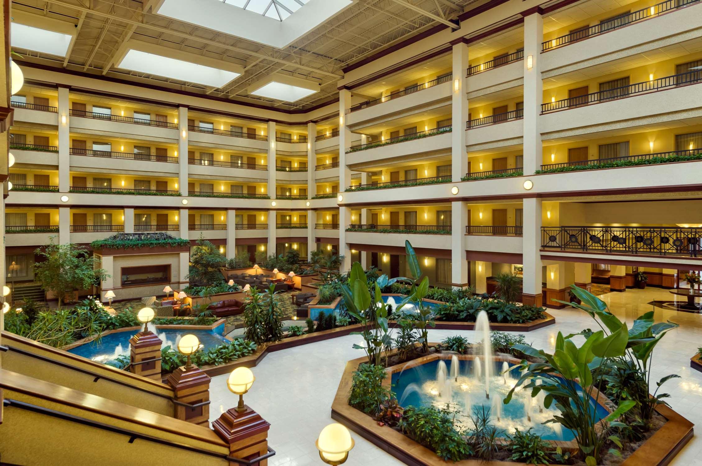 Embassy Suites Lexington Extérieur photo